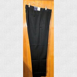 STAFFORD ESSENTIALS NAVY Size 34x34 Year Round Trouser Classic Fit
